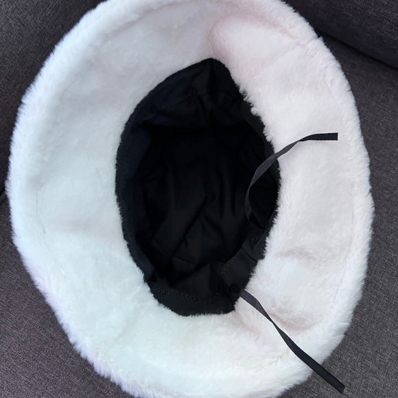 Fuzzy Faux Fur Bucket Hat Women Winter Warm‎ Thick Plush Cloche Cap - Picture 6 of 9
